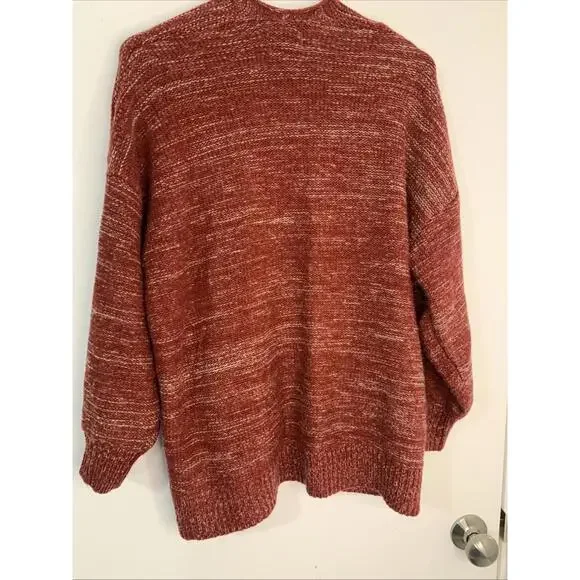 URBAN OUTFITTERS Women's Stretch Knit Scoop Pocket Long Sleeve Sweater S Warm - Picture 8 of 8